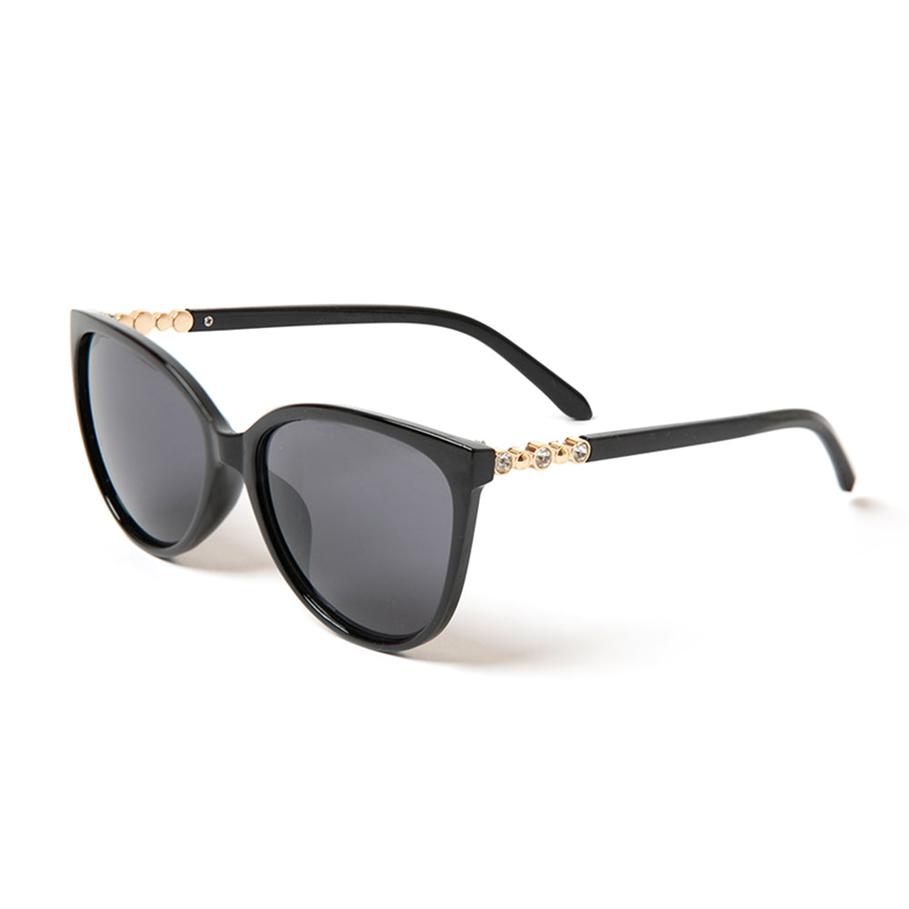 Sunglasses and accessories online