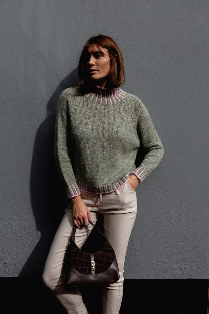 Bright Stitch Edge Jumper