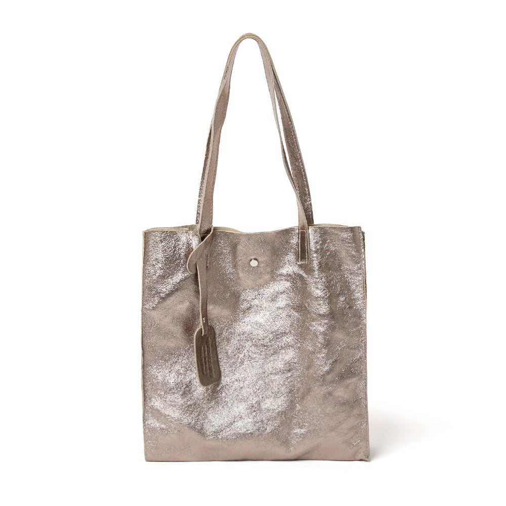 The bronze Havana Leather Tote Bag with a press stud fastening