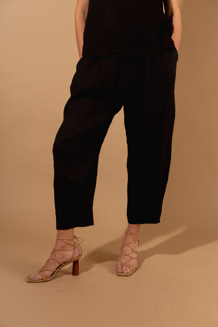 Linen Pleat Detail Trousers