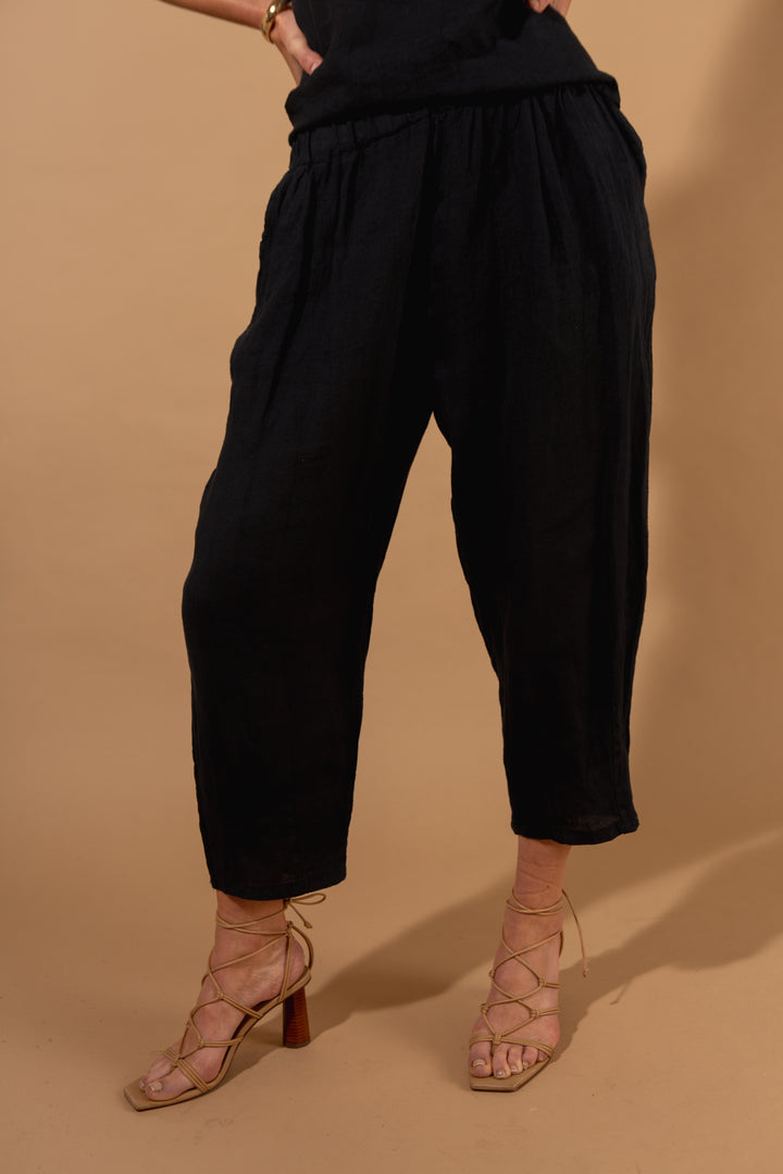 Linen Pleat Detail Trousers