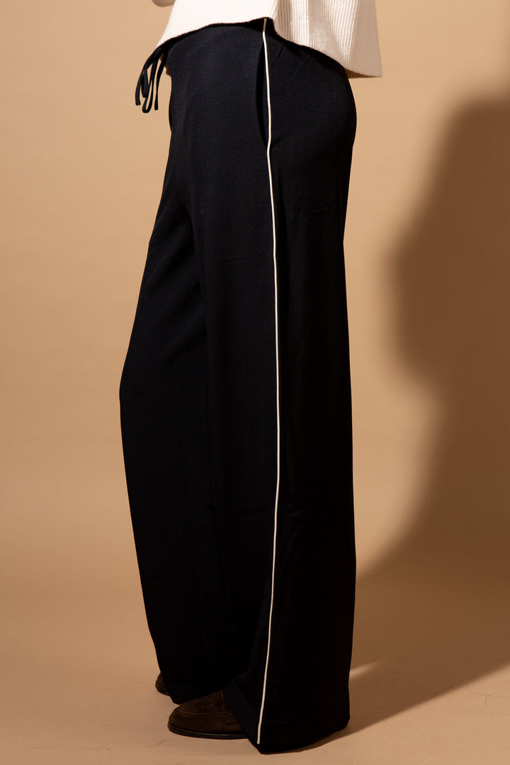 Wide Leg Piped Trouser
