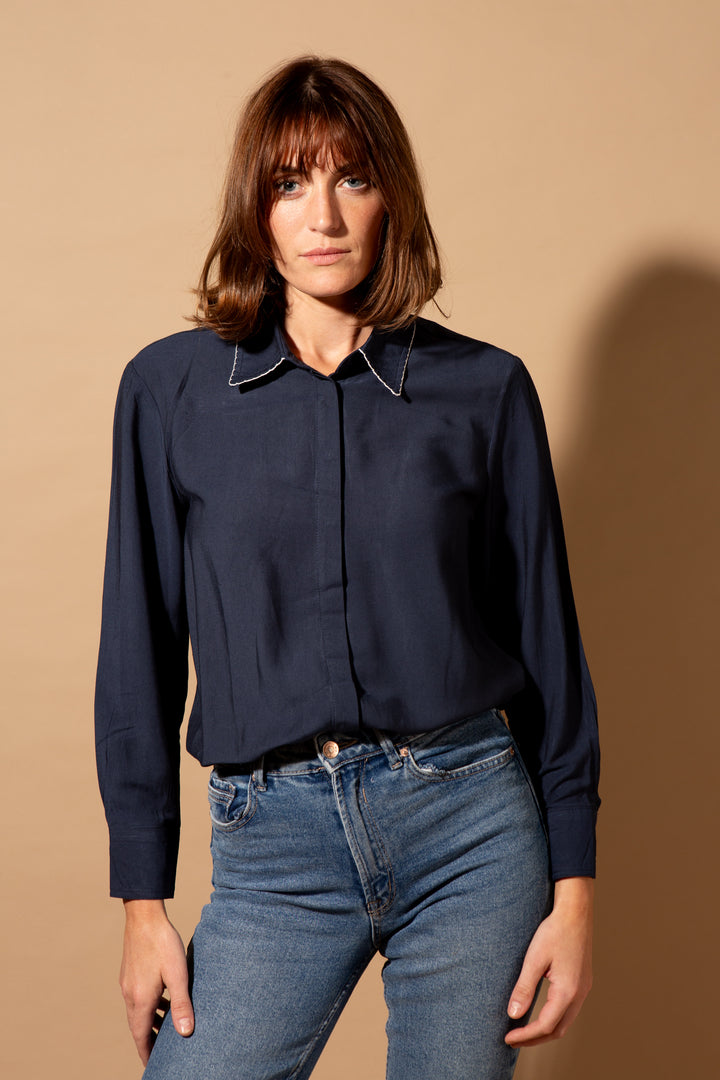 Scallop Edge Collar Shirt