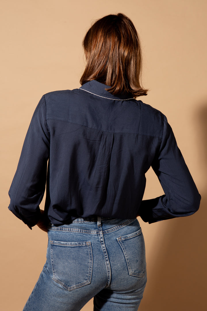 Scallop Edge Collar Shirt