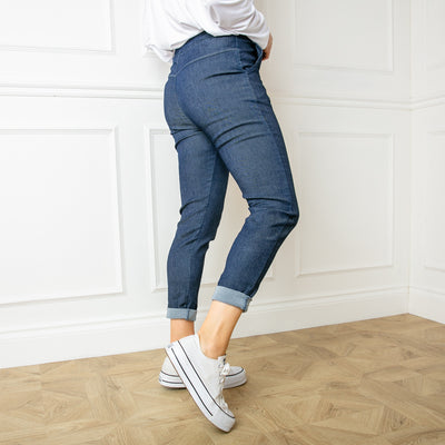 The Stretch Jeans with an elasticated waist with a drawstring detail
