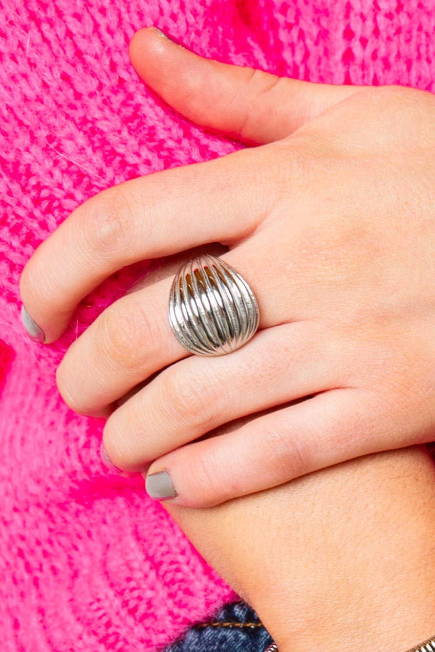 Theia Ring