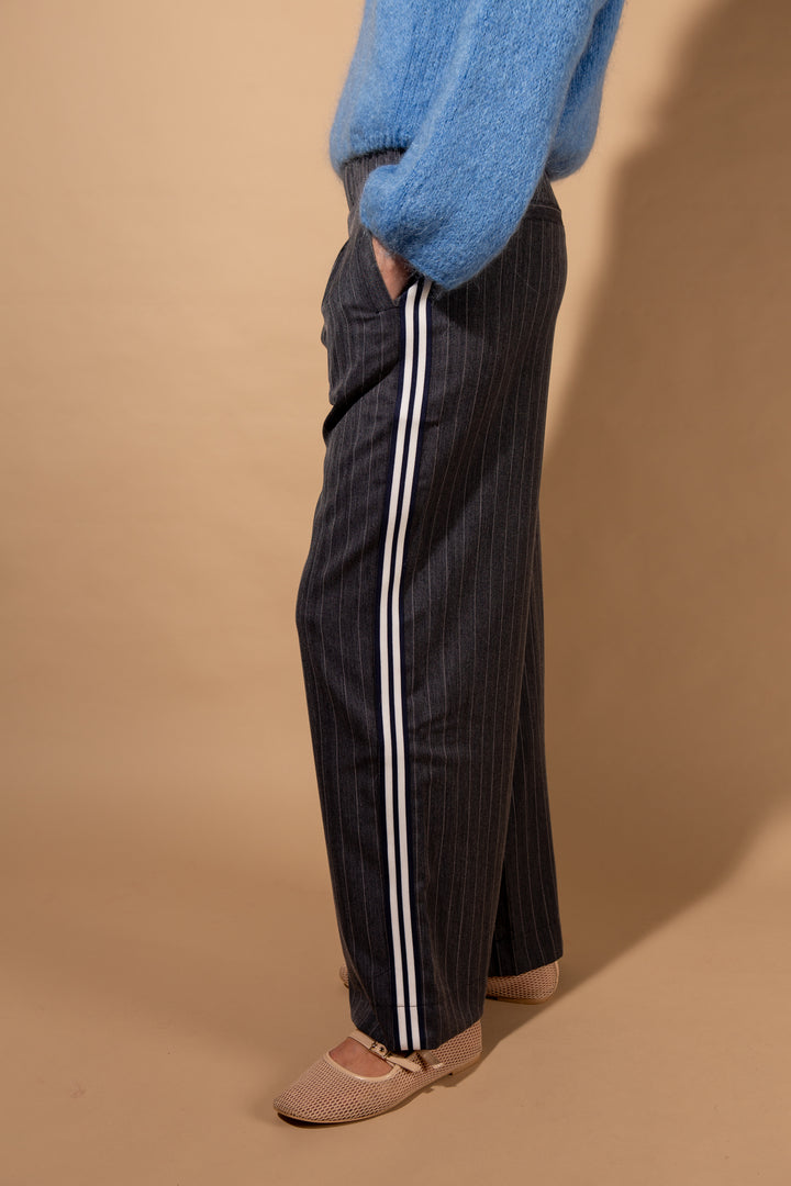 Wide Leg Pin Stripe Trouser