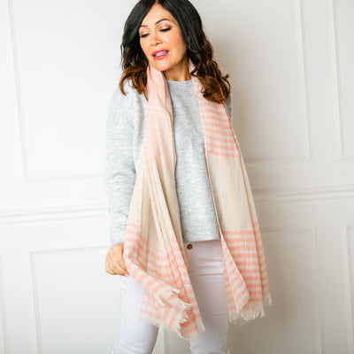 Sandy scarf in pink with cream striped print