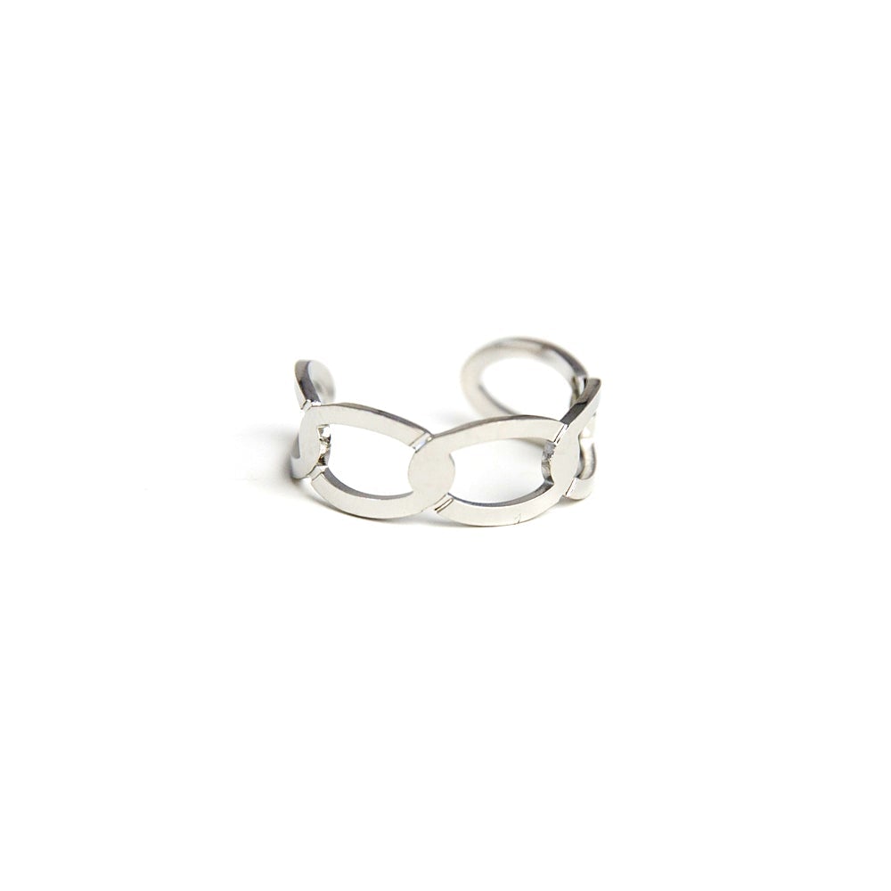 Willow-womens-adjustable-ring-large-interlocking-chain-detail-silver
